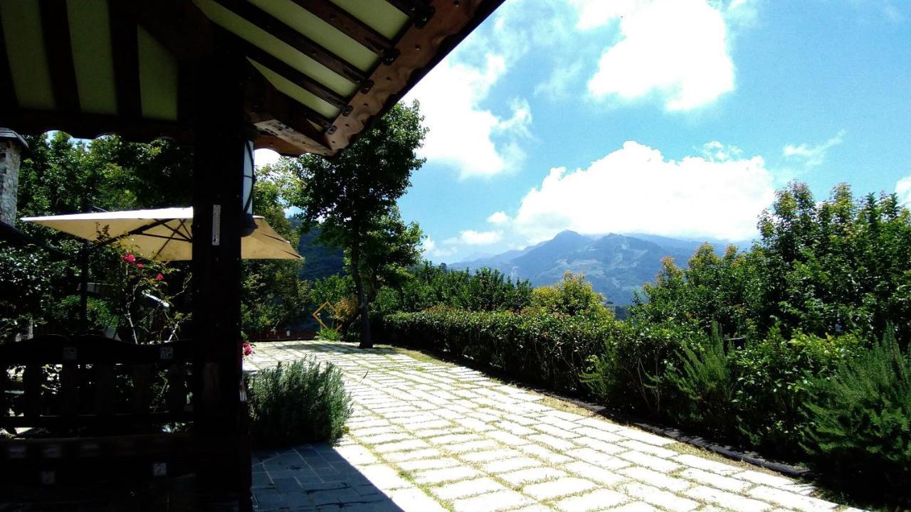Black Forest Manor Renai Εξωτερικό φωτογραφία