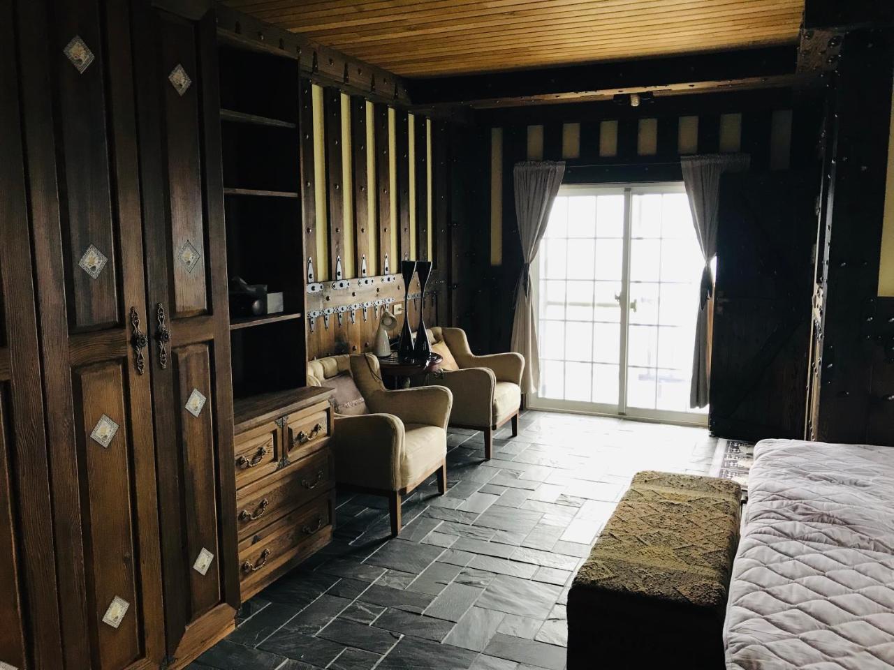 Black Forest Manor Renai Εξωτερικό φωτογραφία
