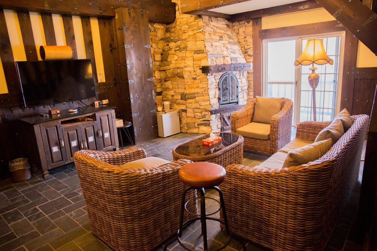 Black Forest Manor Renai Εξωτερικό φωτογραφία