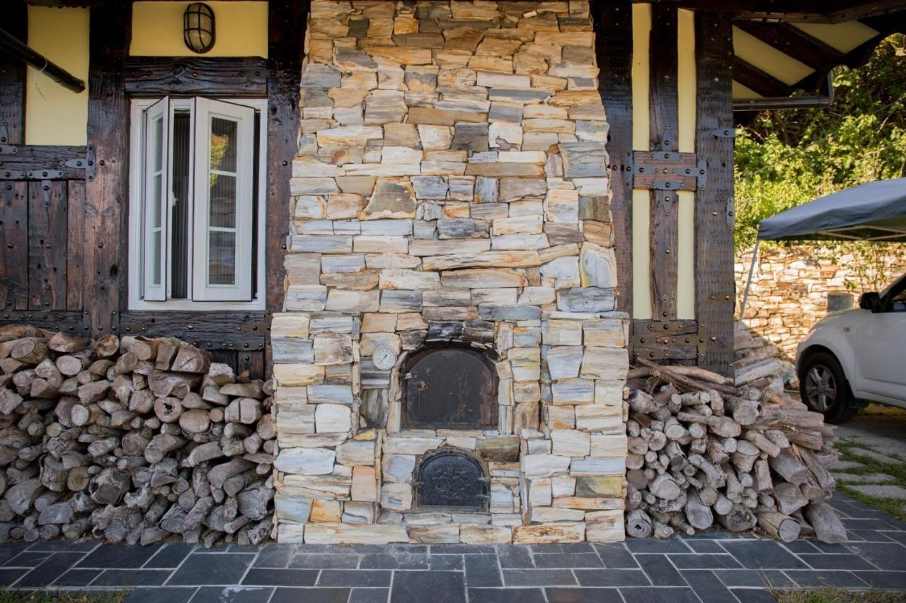 Black Forest Manor Renai Εξωτερικό φωτογραφία
