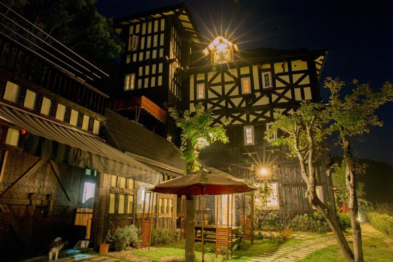 Black Forest Manor Renai Εξωτερικό φωτογραφία